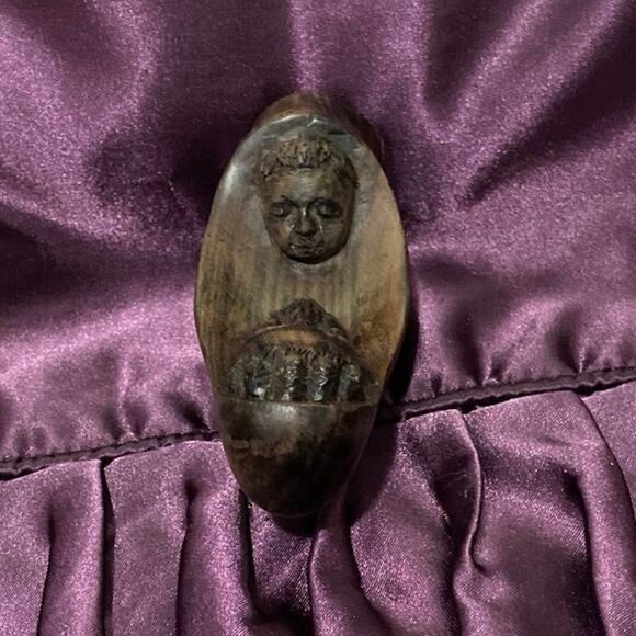 Blessed Virgin Mother Mary Baby Jesus VINTAGE Hand Carved Wood Sculpture 5" - Picture 3 of 10